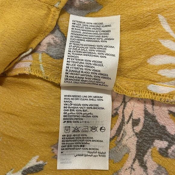 *Like New* H&M Yellow Smocked Floral Sundress with Puffed Sleeves | Size S - Picture 7 of 9